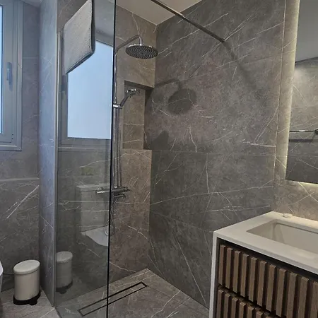 Center Gem Apartment