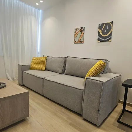 Center Gem Apartment *