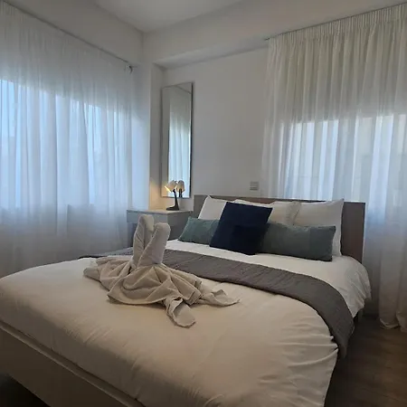Center Gem Apartment