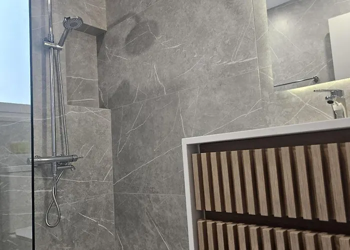 Center Gem * 尼科西亚