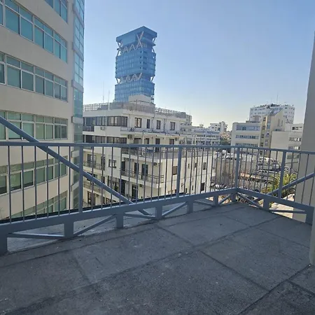 Apartment Center Gem