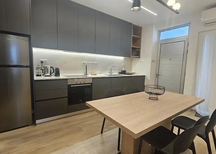 Center Gem Apartment Nicosia